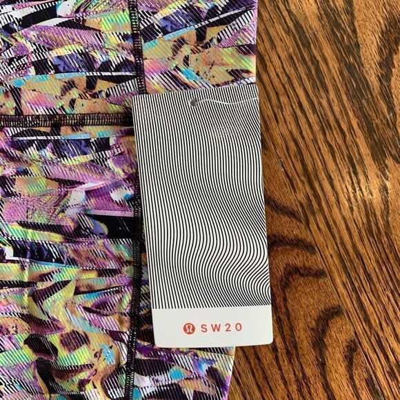 NWT New LULULEMON Sea Wheeze Seawheeze Fast & Free Black Rainbow SPNC 6 or 8 - Picture 4 of 7